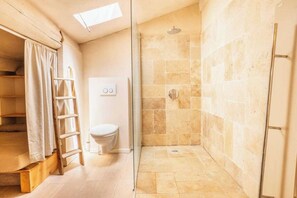 Shower, towels