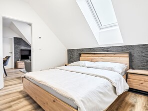 2 bedrooms, Internet