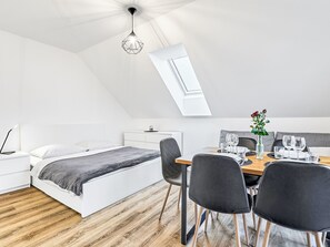 1 bedroom, Internet
