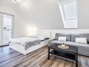 1 bedroom, Internet