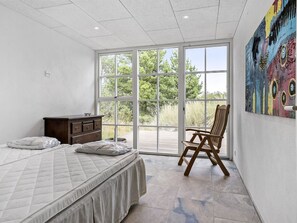 4 bedrooms, internet