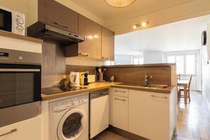 Fridge, microwave, oven, stovetop - DIFY Palais - Cordeliers (Lyon)