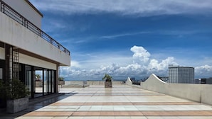 Terrace/patio - The Yanoa Stay — 2 Bedroom Condo (Muntinlupa)