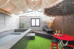 5 indoor pools