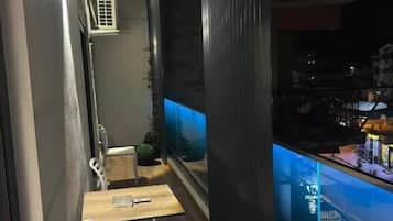 Apartamento Confort, balcón, vistas a la ciudad | Balcón