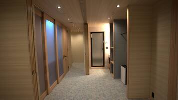 Deluxe Twin Room With Kitchen, Non Smoking | Free WiFi