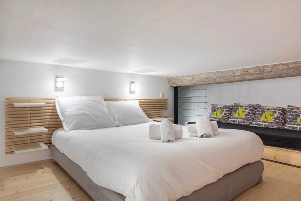 1 habitación, tabla de planchar con plancha, internet y ropa de cama 