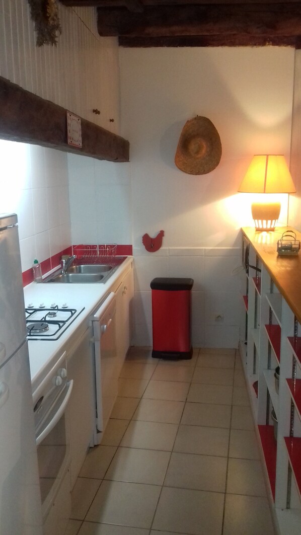 Microwave, oven, dishwasher