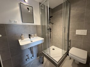 Shower - "Stranddistel" vacation home with 5 residential units... (Dahme)