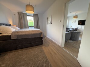 3 bedrooms, travel cot, free WiFi