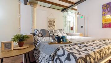 Fer et planche Ă repasser, Wi-Fi, draps fournis