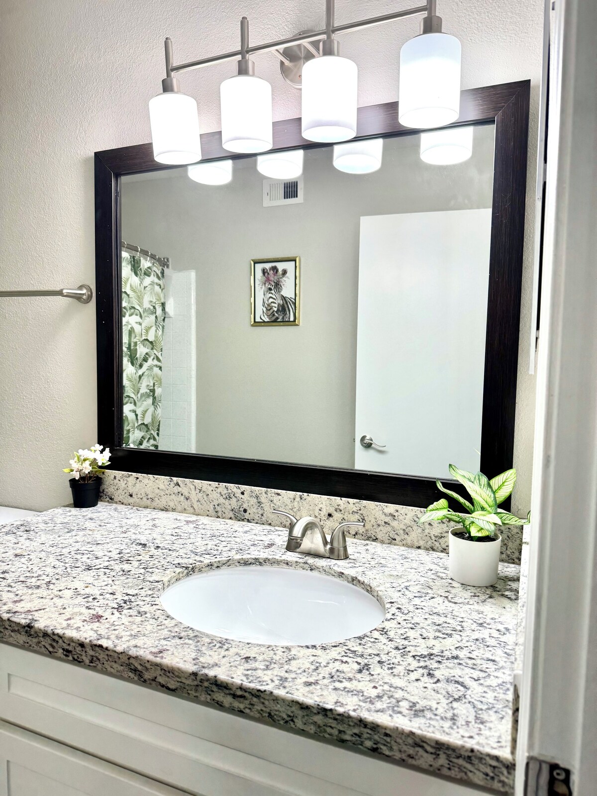Photo 13 of NRG and Med center 2-bedroom apartment with WiFi, AC in welcoming Houston