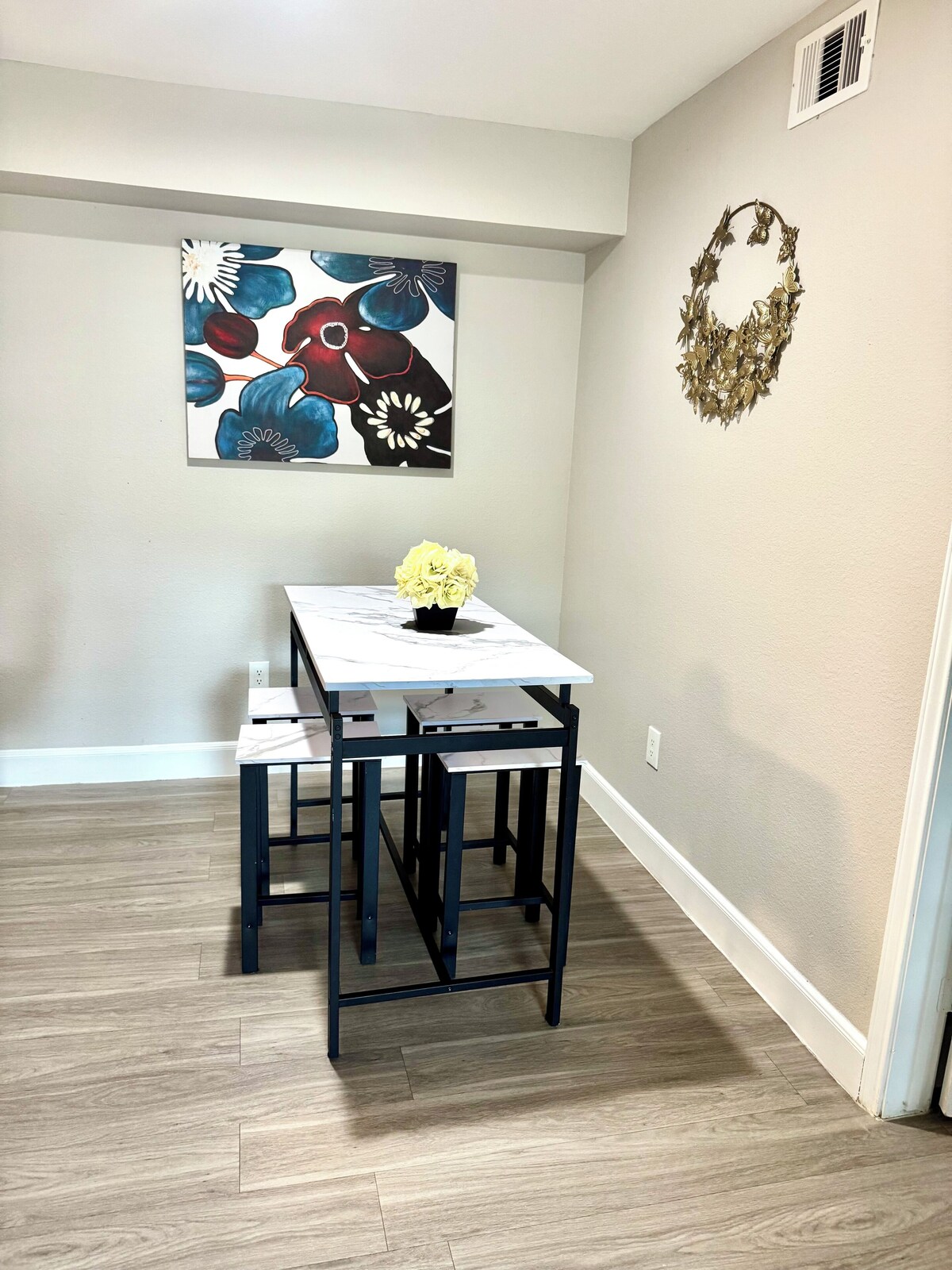 Photo 27 of NRG and Med center 2-bedroom apartment with WiFi, AC in welcoming Houston