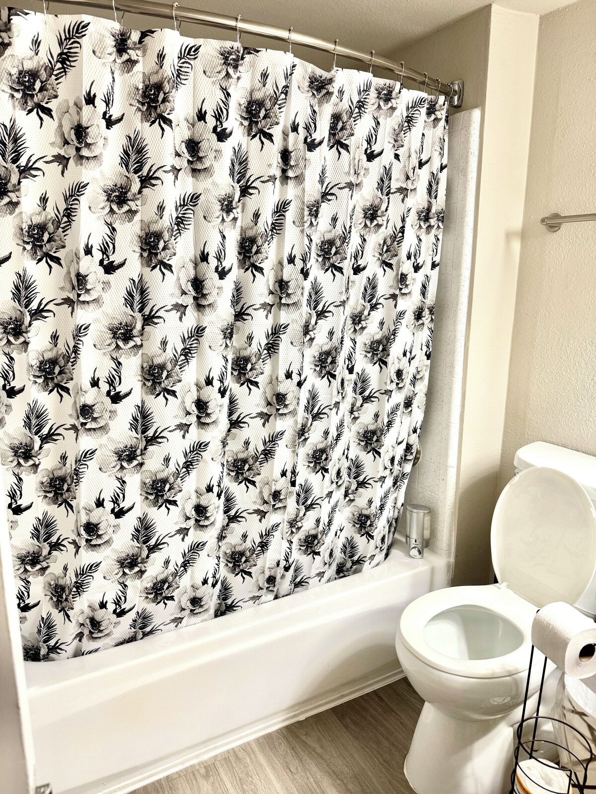 Photo 16 of NRG and Med center 2-bedroom apartment with WiFi, AC in welcoming Houston