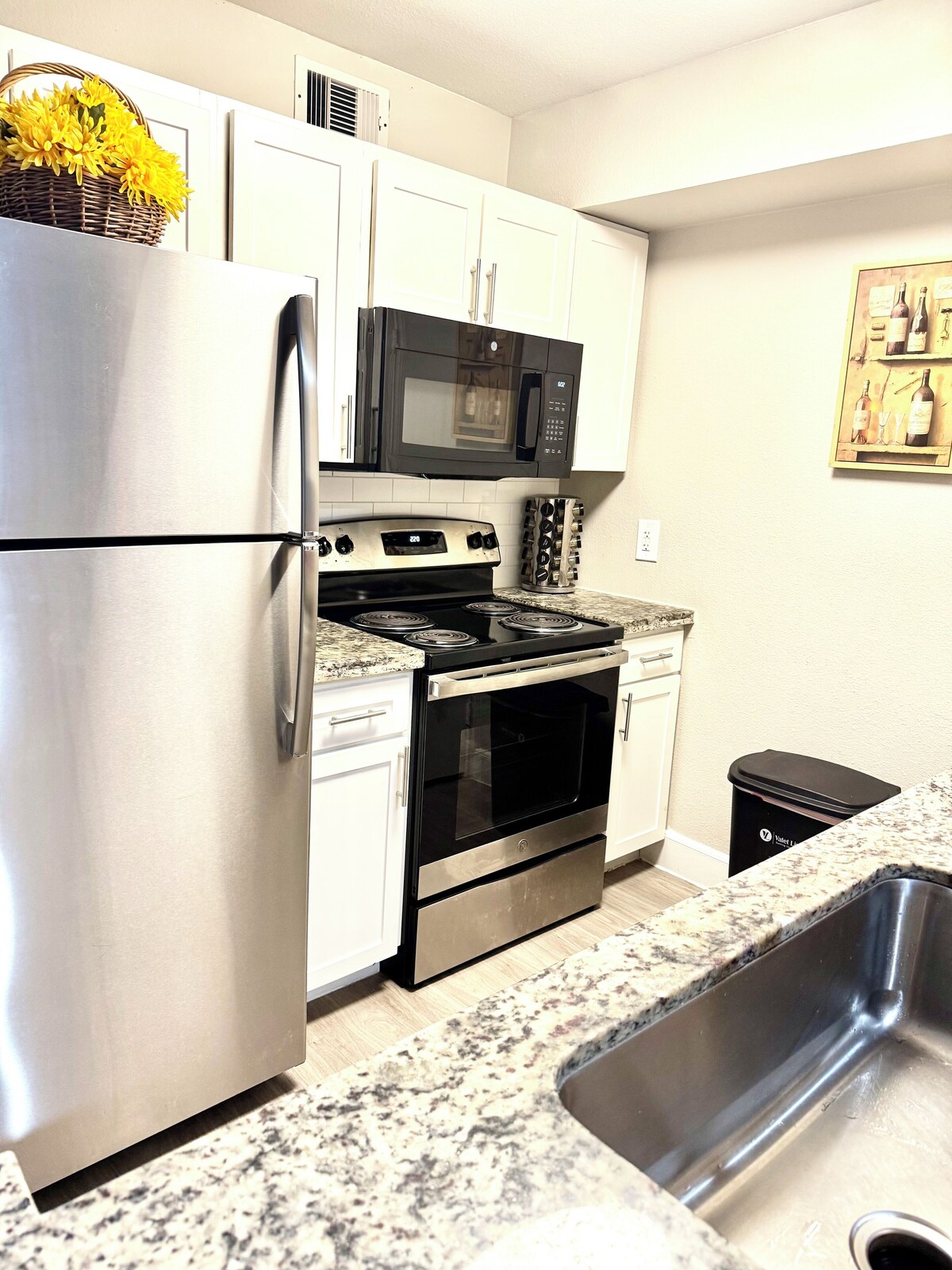 Photo 10 of NRG and Med center 2-bedroom apartment with WiFi, AC in welcoming Houston