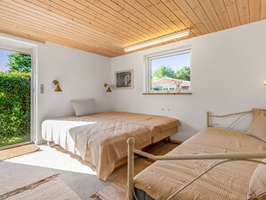 3 bedrooms, Internet