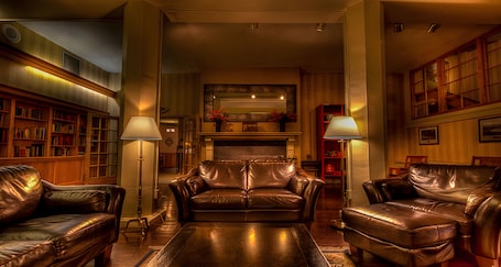Lobby. Charming Delaware Getaway w/ Outdoor Access | Golf & Nature Lovers Retreat