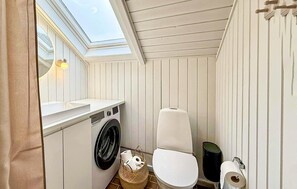 Shower - 4 bedroom nice home in Hejls (Hejls)