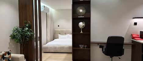 1 bedroom, desk, free WiFi