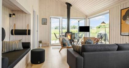 3 bedroom stunning home in Stege