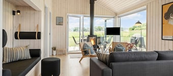 3 bedroom stunning home in Stege