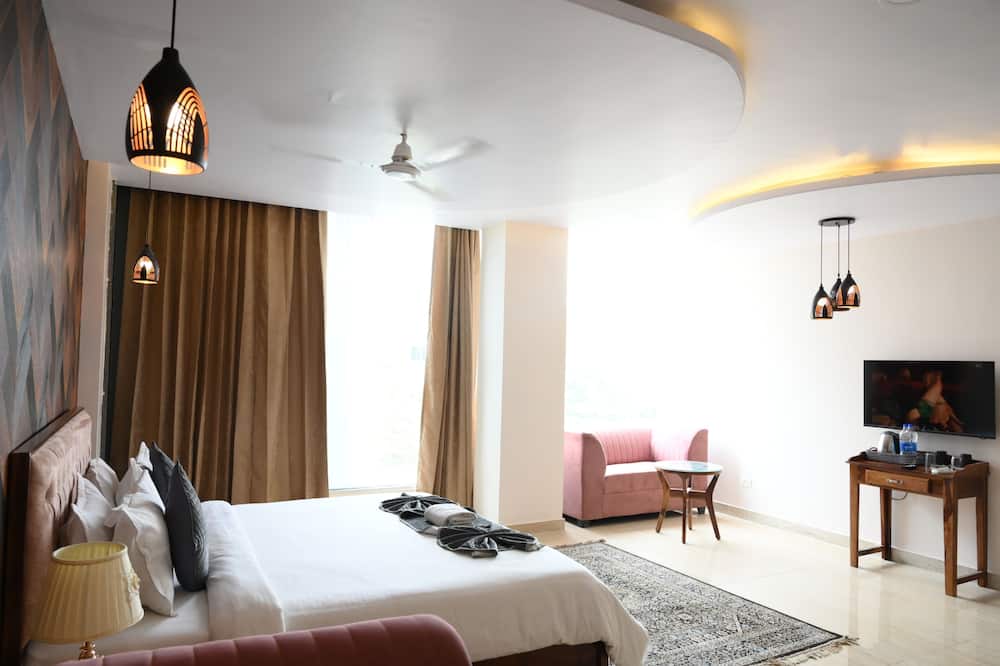 Hotel Royal Retreat - Business & Leisure Hotel