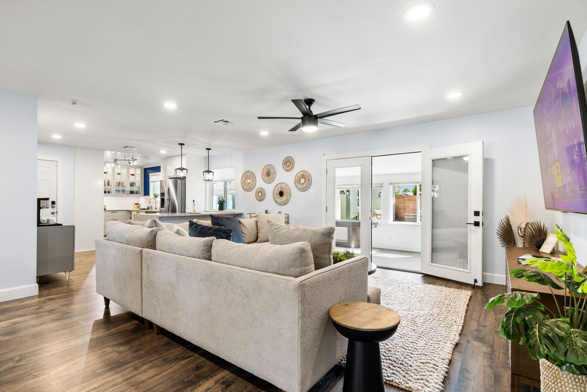 Smart TV, video games, offices