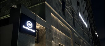 3S HOTEL DONGTAN - BUSINESS