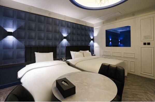 Chambre avec lits jumeaux | Bureau, espace de travail pour ordinateur portable, Wi-Fi gratuit