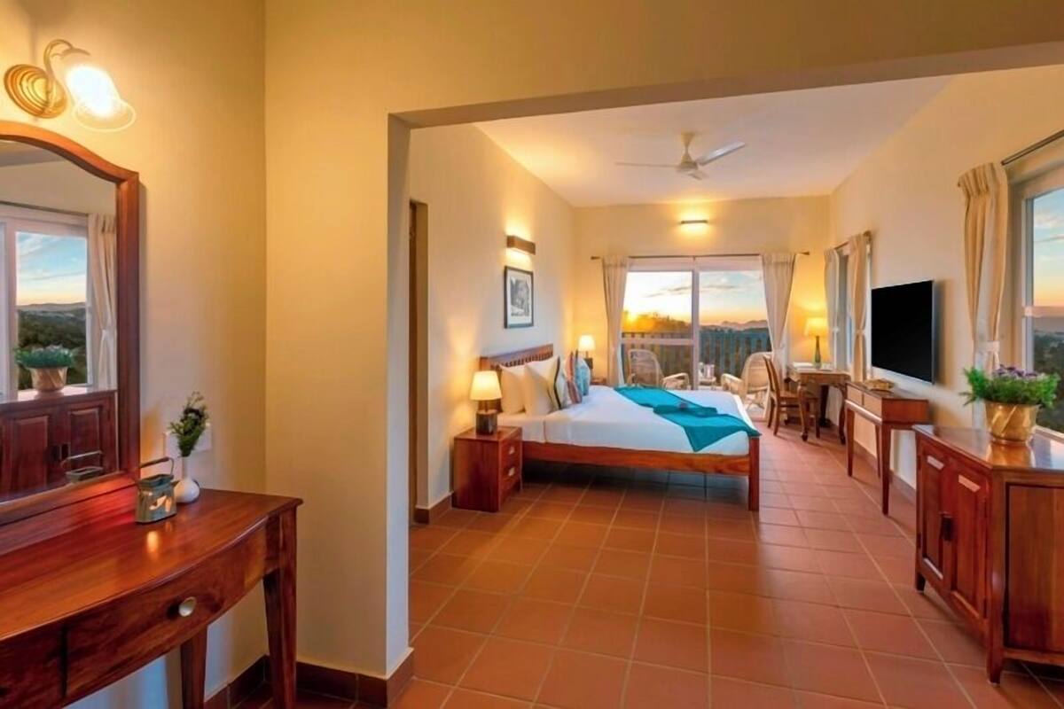 In-room safe, iron/ironing board, WiFi (free)