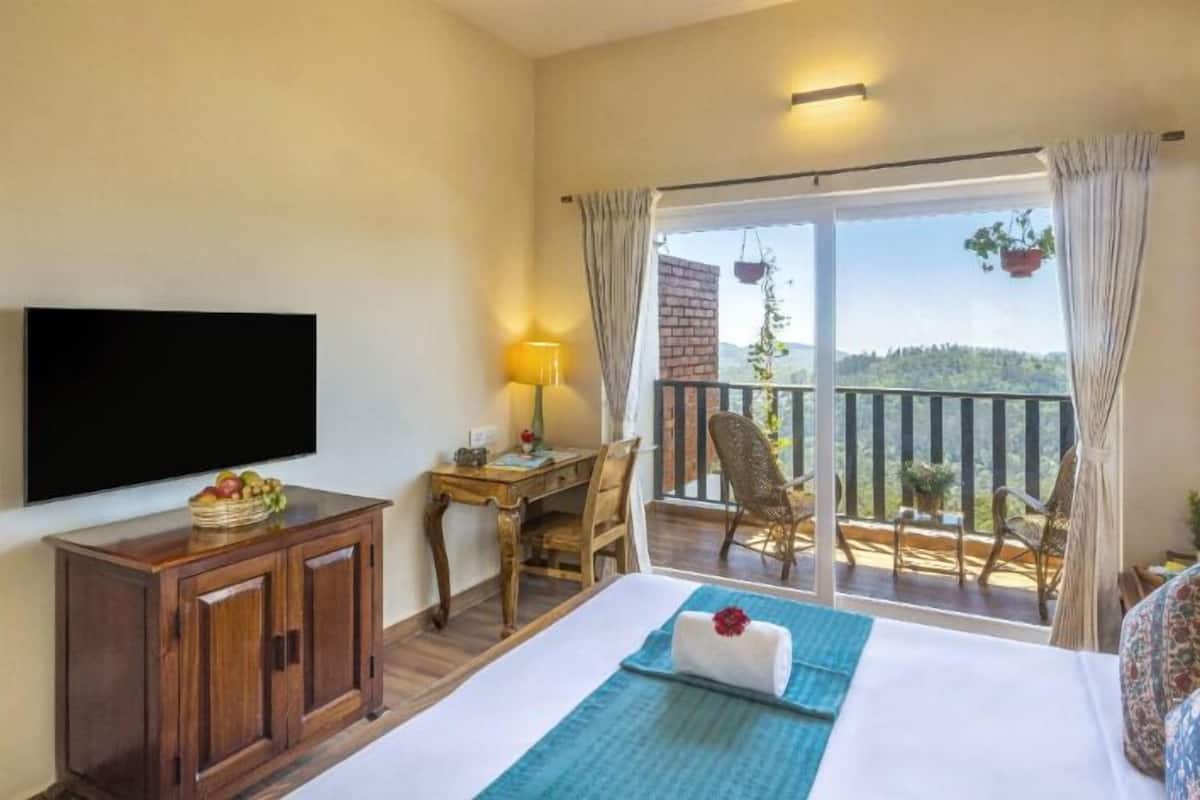 Economy Double Room, Balcony, Valley View | In-room safe, iron/ironing board, free WiFi