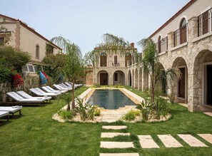 Outdoor pool - Samsara Alaçatı (Çeşme)