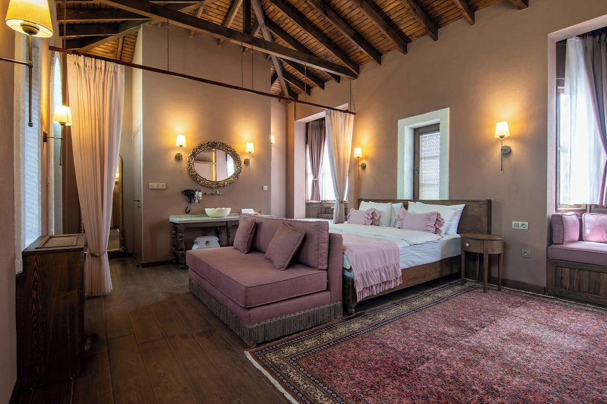 Premium Double Room | In-room safe, individually decorated, individually furnished