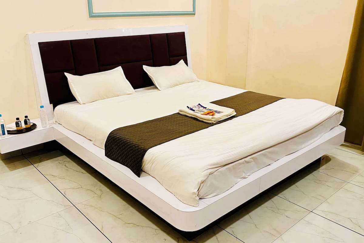 Executive Double Room, Balcony, City View | Desk, laptop workspace, free WiFi