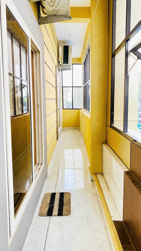Executive Double Room, Balcony, City View | Balcony