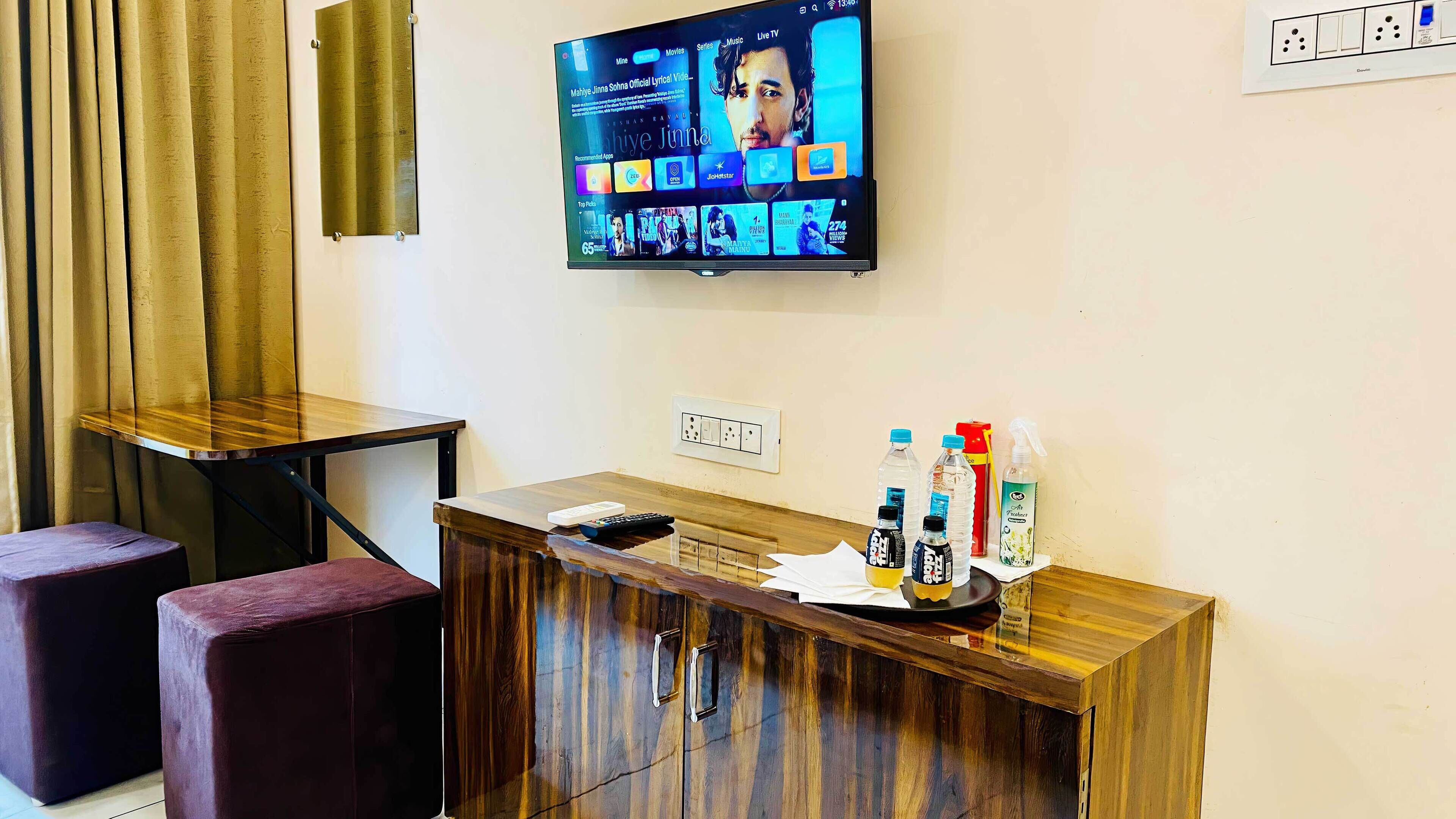 Phòng đôi Executive, ban công, quang cảnh thành phố | Bàn, khu vực làm việc phù hợp cho laptop 