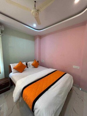 Room - Grand Inn Lodging And Boarding (Honavar)