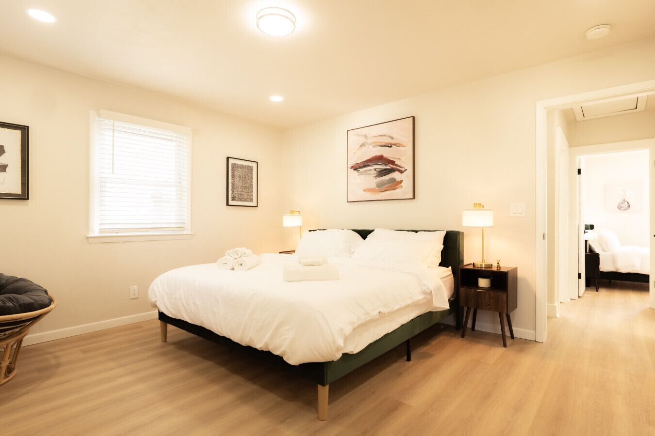 3 bedrooms, desk, iron/ironing board, free WiFi