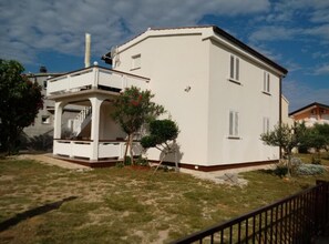 Apartment (Two Bedroom Apartment in Ground Floor) | Außenbereich