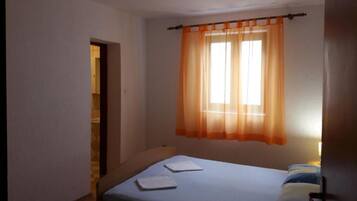 Apartment (Two Bedroom Apartment (ground floor)) | 4 bedrooms