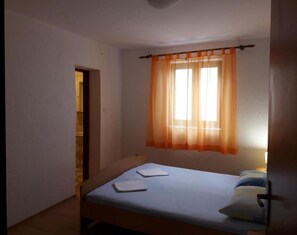 4 bedrooms