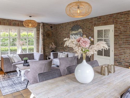 Wonderful private villa for 16 guests with WIFI, TV and terrace