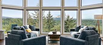 * New Breathtaking property Epic Mt Rainier Views