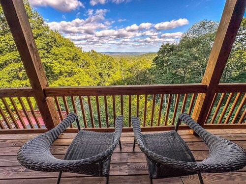 Haven View Retreat | Private Log Cabin | Hot Tub
