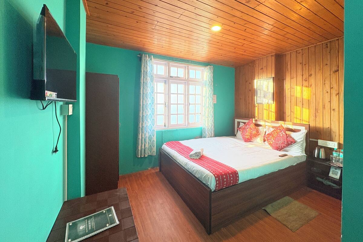 Deluxe Double or Twin Room | Meja, Wi-fi percuma