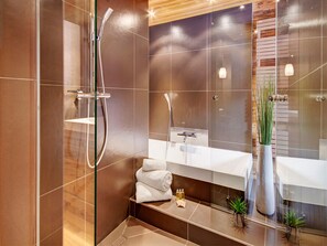 Bathroom - 5★ Chalet, 9 ppl, spa, cinema, 4 bedrooms, shuttle 300m (La Clusaz)