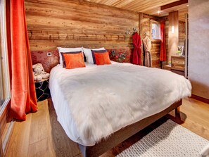 4 bedrooms, free WiFi, bed sheets