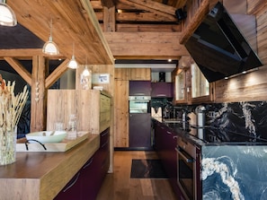 Fridge, microwave, dishwasher