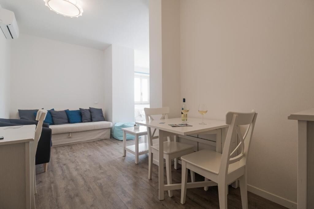 Familienzimmer, Balkon, Strandblick | Speisen
