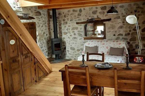 2 camere, culla da viaggio, lenzuola